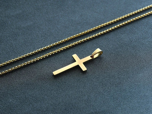 Chaine en croix simple doré